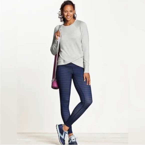Athleta Criss Cross Sweatshirt - Picture 2 of 16